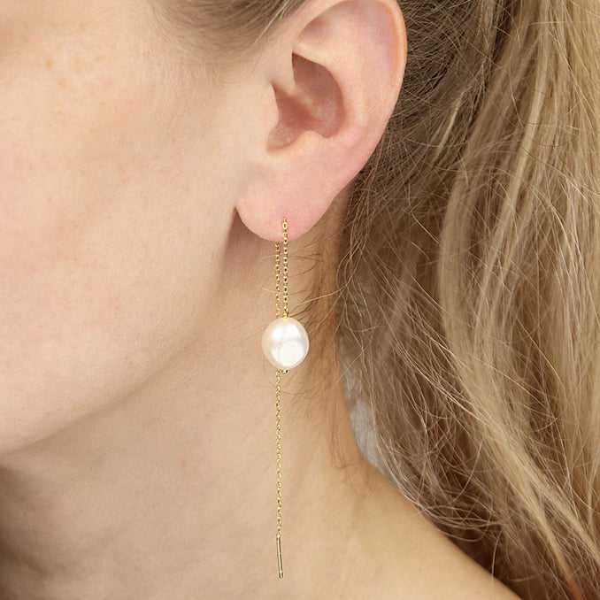Pearl Elegance Pull-Through Earring - Shralite London