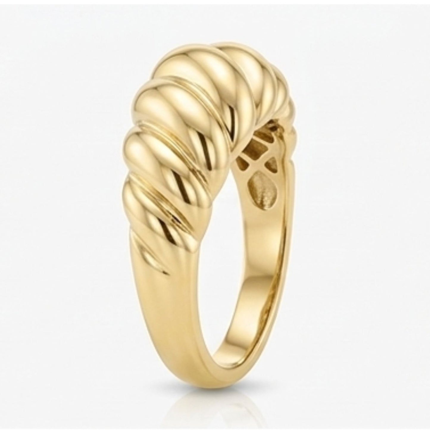 Stunning 9K Gold Rope Ring featuring a delicate croissant twist design, side view